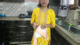 Pakistani kitchen sex big butt bhabhi