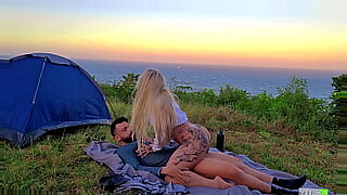 CAMPING ON THE BEACH IS GOOD, IT\’S EVEN BETTER TO FUCK THIS BRUNETTE – SEXDOLL 520